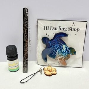 Hawaiian kine wahine bundle all new items!honu magnet,bookmark,charm,aroma oil